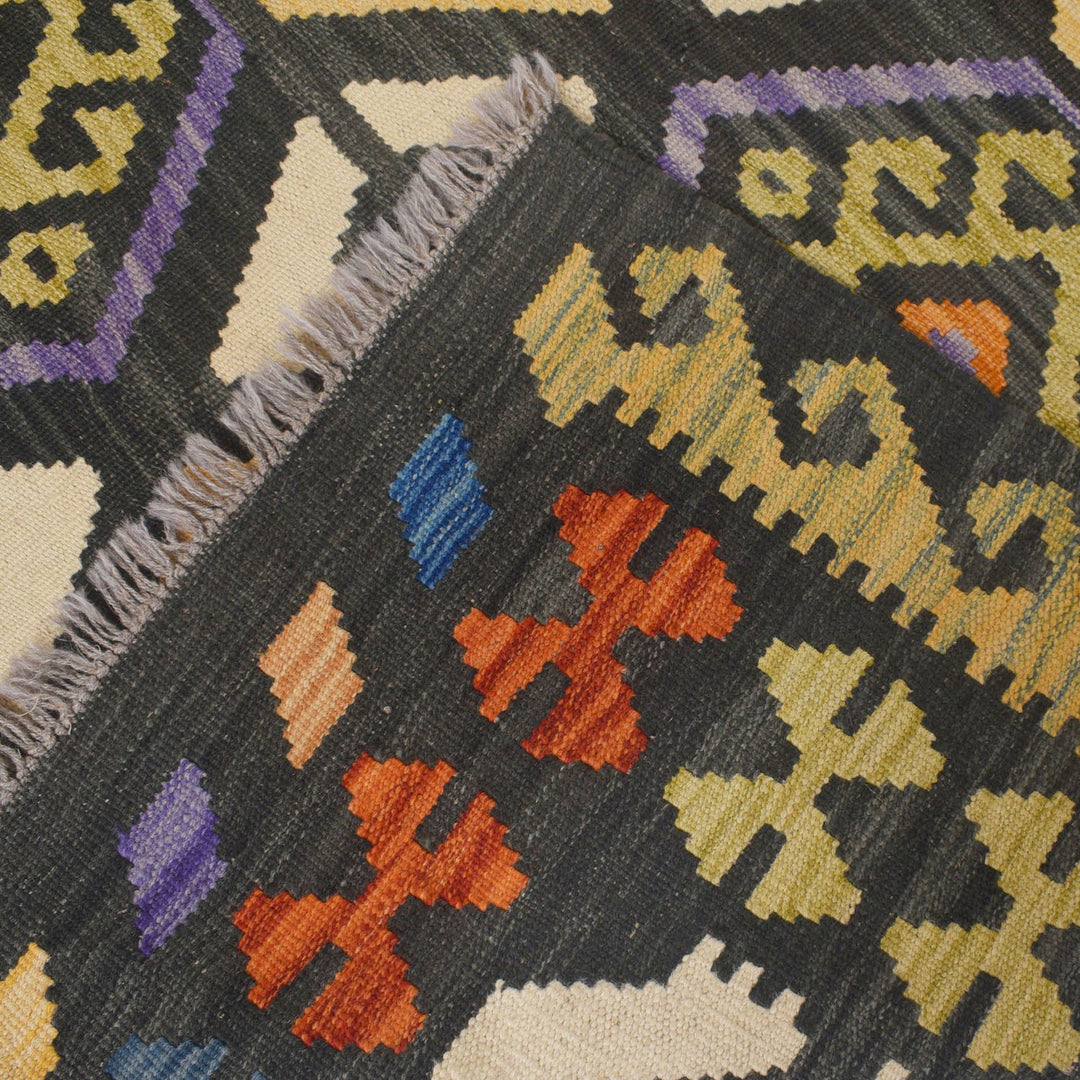 Vegetable Kilim 4'9" x 6'8" - No. AL99487