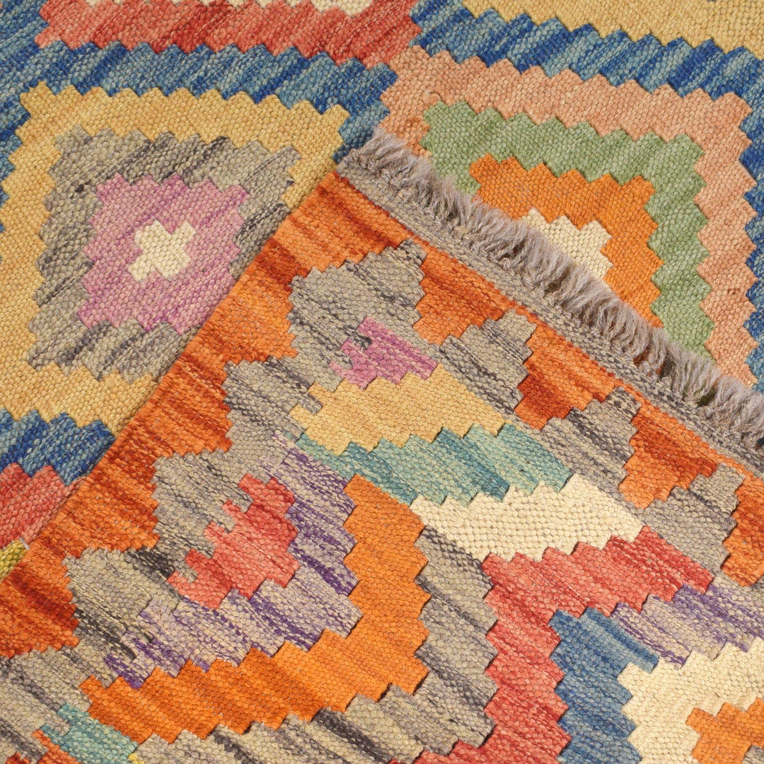 Vegetable Kilim 3'4" x 4'7" - No. AL80824