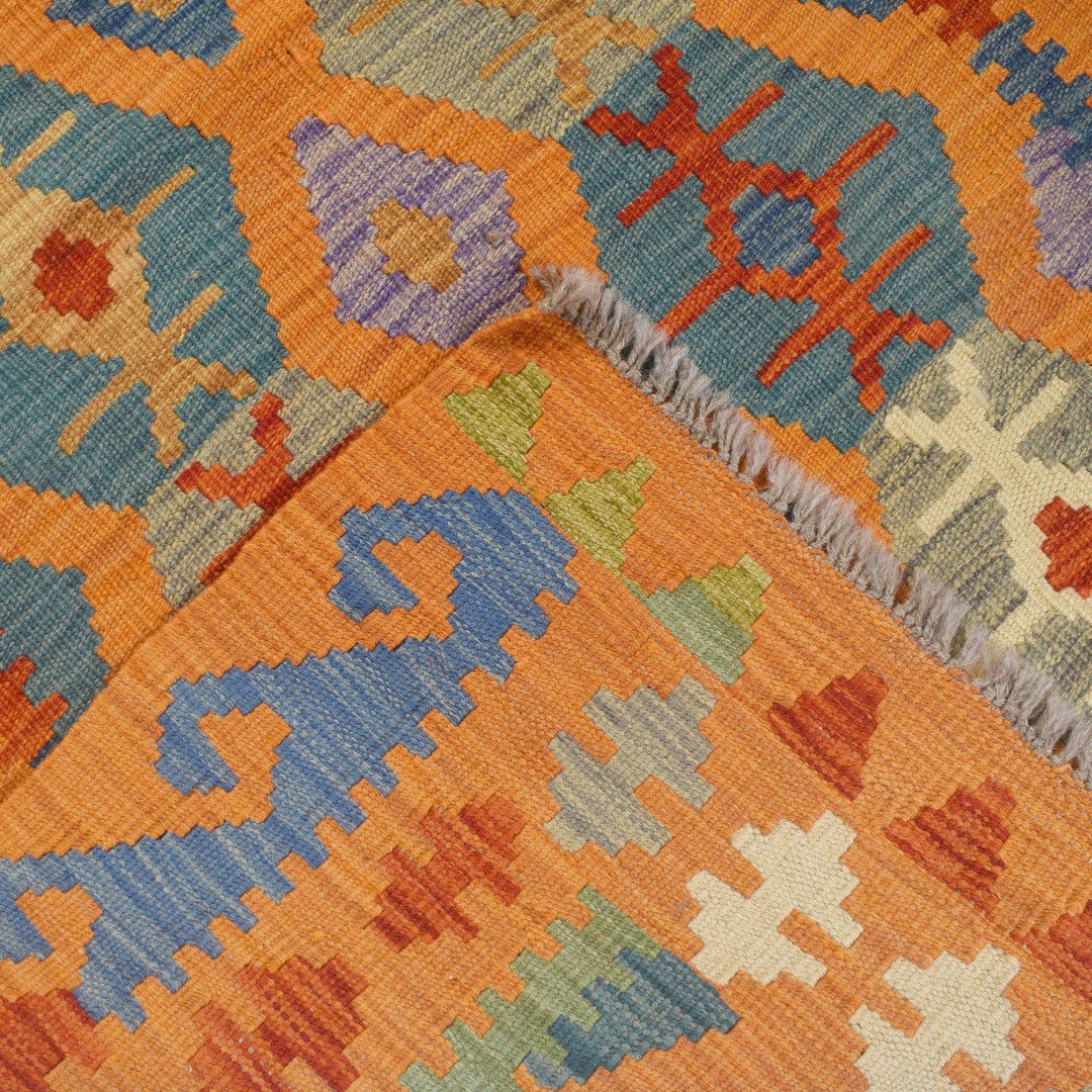 Vegetable Kilim 3' 3" x 4' 7" - No. AL19677